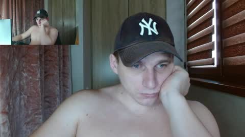 Snapshot of poliglotjoe2 chatting on April 2, 2026, 4:43 am Poliglotjoe2 online show from April 2, 2026, 4:43 am