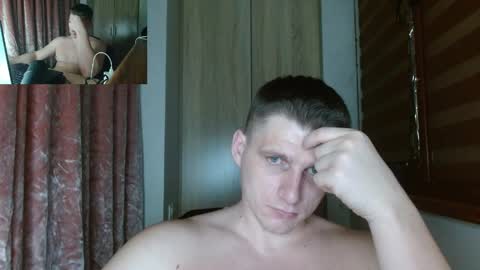 Snapshot of poliglotjoe2 chatting on April 9, 2026, 11:10 pm Poliglotjoe2 online show from April 9, 2026, 11:10 pm