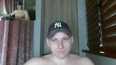 Snapshot of poliglotjoe2 chatting on April 13, 2026, 3:06 pm Poliglotjoe2 online show from April 13, 2026, 3:06 pm