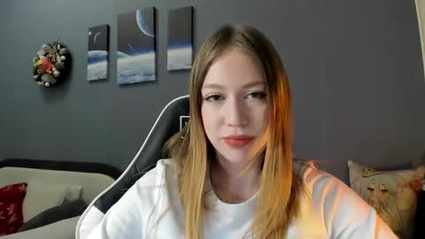 Snapshot of polihoney chatting on January 17, 2025, 3:11 pm Polina online show from January 17, 2025, 3:11 pm