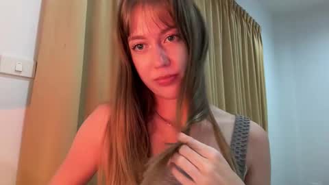Snapshot of polihoney chatting on November 20, 2025, 3:23 pm Polina online show from November 20, 2025, 3:23 pm