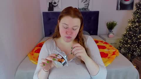 Snapshot of polinasallivan chatting on December 22, 2024, 8:05 am Polina online show from December 22, 2024, 8:05 am