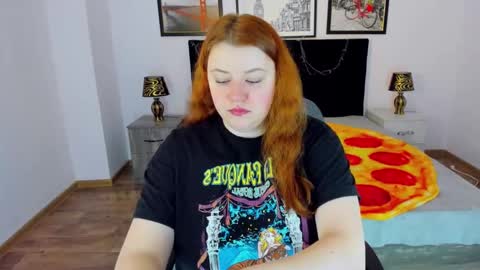 Snapshot of polinasallivan chatting on January 12, 2025, 7:53 am Polina online show from January 12, 2025, 7:53 am