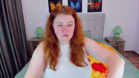 Snapshot of polinasallivan chatting on January 15, 2025, 11:00 am Polina online show from January 15, 2025, 11:00 am