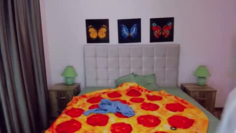 Snapshot of polinasallivan chatting on January 17, 2025, 8:13 am Polina online show from January 17, 2025, 8:13 am