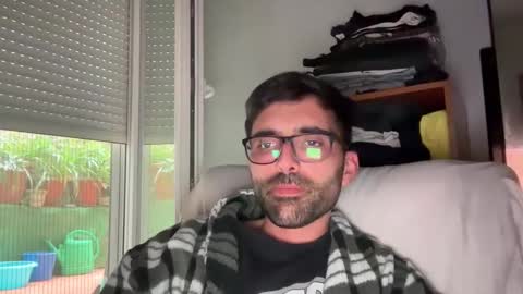 pollabeta online show from October 18, 2025, 12:28 pm