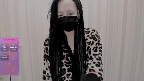 Snapshot of polly_wow chatting on November 11, 2025, 8:03 am Polly online show from November 11, 2025, 8:03 am