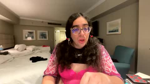 polly online show from January 9, 2025, 9:48 am