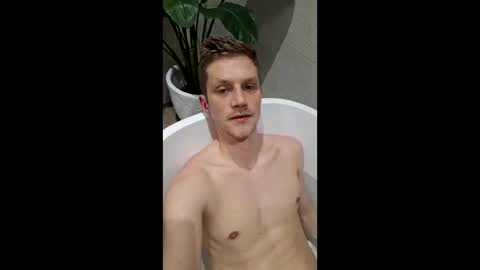 Snapshot of polsenos chatting on January 17, 2026, 9:40 pm polsenos online show from January 17, 2026, 9:40 pm