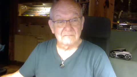 Snapshot of pomme1949 chatting on February 1, 2025, 5:05 pm pomme1949 online show from February 1, 2025, 5:05 pm