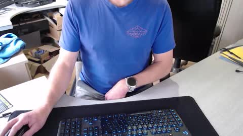 Snapshot of poodledude chatting on November 10, 2025, 9:08 am Dave online show from November 10, 2025, 9:08 am