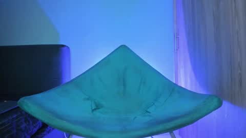 Snapshot of pool_baker_ chatting on February 12, 2025, 2:35 am johnatan online show from February 12, 2025, 2:35 am