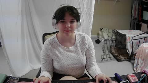 Puppy online show from January 7, 2025, 10:52 pm