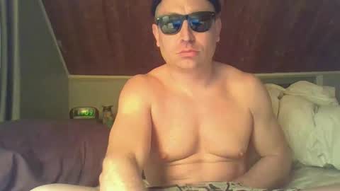 Snapshot of poppawheelie1234 chatting on February 4, 2026, 4:07 am poppawheelie1234 online show from February 4, 2026, 4:07 am