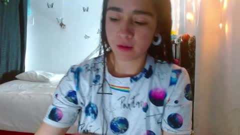 Snapshot of porcelainlux chatting on January 6, 2025, 2:15 am porcelainlux online show from January 6, 2025, 2:15 am