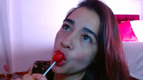 Snapshot of porcelainlux chatting on October 21, 2025, 3:07 am porcelainlux online show from October 21, 2025, 3:07 am