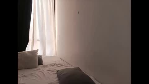 porcelainlux online show from March 20, 2026, 9:19 pm