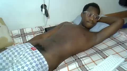 Real online show from May 3, 2026, 12:38 am