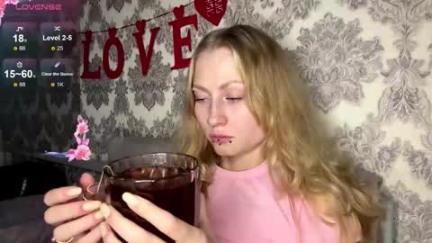 Snapshot of porshes chatting on October 26, 2025, 3:18 pm HERES SILVIA AND OlIVIA WELCOME EVERYONE LOVENSE DOMI REACT TO YOUR TIPS LETS MAKE A GREAT SHOW TOGETHER online show from October 26, 2025, 3:18 pm