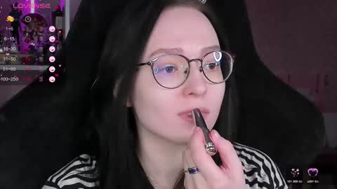 Robyn online show from March 18, 2026, 10:40 am