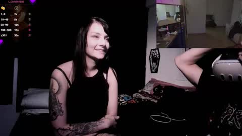 Snapshot of powercouplemix chatting on January 8, 2026, 1:52 am Ravena Rozz online show from January 8, 2026, 1:52 am
