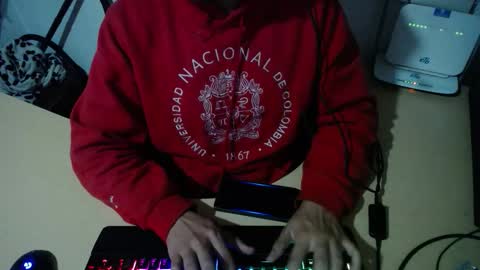 Snapshot of powerfulzeus2 chatting on September 30, 2025, 2:16 am powerfulzeus2 online show from September 30, 2025, 2:16 am