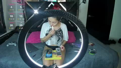 poyson_ivy1 online show from May 31, 2026, 1:14 am