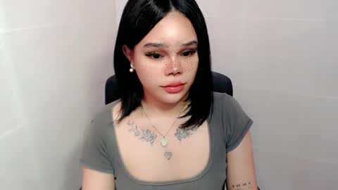 Snapshot of preciousangel69xxx chatting on December 7, 2024, 12:35 pm MAXXINE online show from December 7, 2024, 12:35 pm