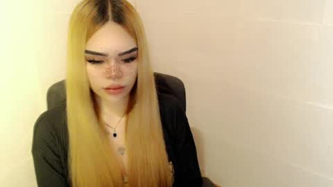 Snapshot of preciousangel69xxx chatting on July 25, 2026, 3:48 am MAXXINE online show from July 25, 2026, 3:48 am