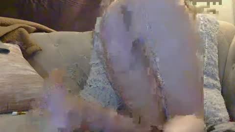 Snapshot of preciouspink6 chatting on January 4, 2025, 12:59 am preciouspink6 online show from January 4, 2025, 12:59 am