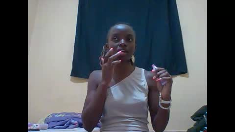 lynn online show from February 9, 2026, 7:07 pm