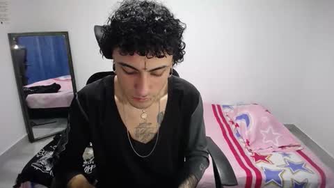 Plux online show from November 11, 2025, 5:07 am