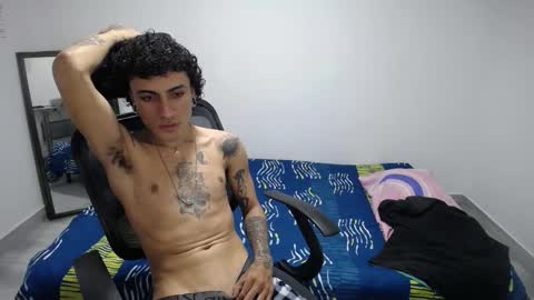 Plux online show from November 20, 2025, 4:51 pm