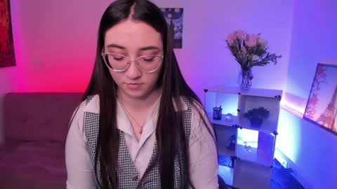 Camila  online show from May 27, 2026, 12:46 pm