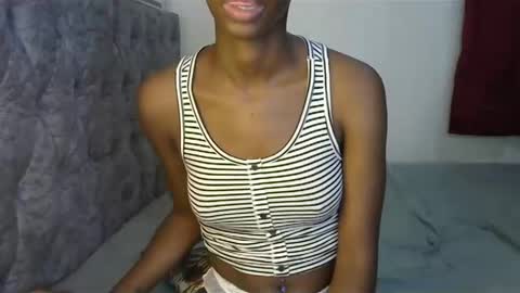 Snapshot of prettie_lad chatting on January 6, 2025, 7:35 pm Charming pie online show from January 6, 2025, 7:35 pm