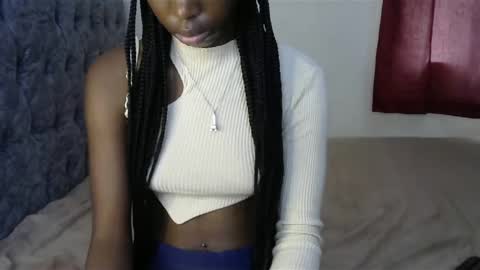 Snapshot of prettie_lad chatting on January 10, 2025, 9:13 am Charming pie online show from January 10, 2025, 9:13 am