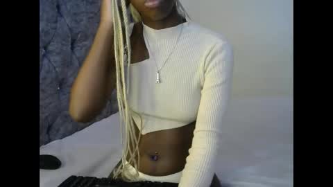 Snapshot of prettie_lad chatting on February 13, 2025, 12:43 pm Charming pie online show from February 13, 2025, 12:43 pm