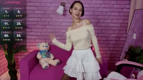 Alisa online show from October 3, 2025, 1:46 am