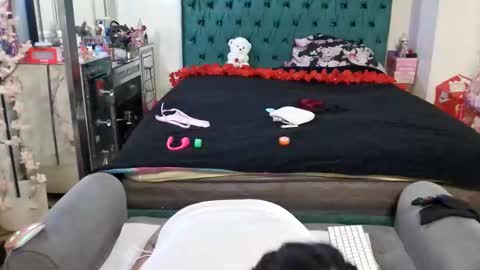 Yasmine pretty online show from February 23, 2026, 2:53 am