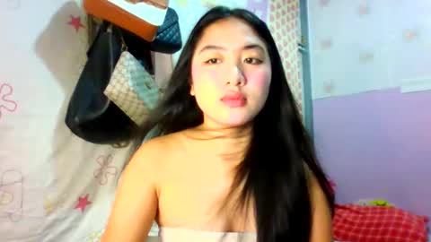 pretty_am online show from December 14, 2025, 9:14 am