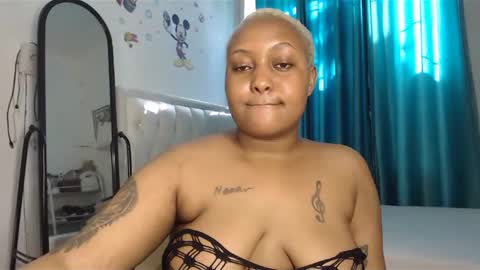 Snapshot of pretty_annah chatting on February 10, 2025, 1:22 pm Annah online show from February 10, 2025, 1:22 pm