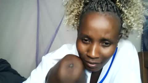 Snapshot of pretty_ass07 chatting on May 21, 2026, 4:36 pm pretty_ass07 online show from May 21, 2026, 4:36 pm
