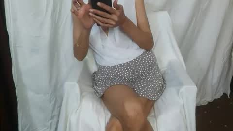 pretty_cat1 online show from October 4, 2025, 8:18 pm