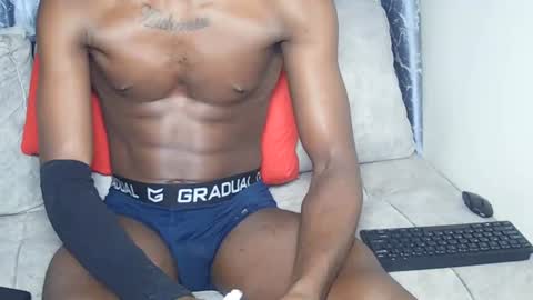 Snapshot of pretty_dollx01 chatting on June 27, 2026, 8:08 am Pretty dollx01 online show from June 27, 2026, 8:08 am