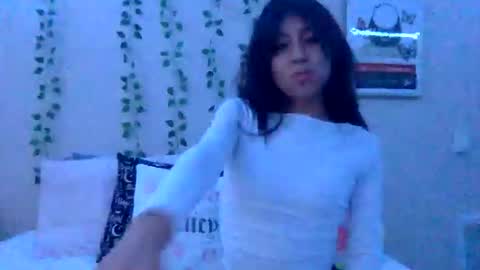 pretty_girl828687 online show from November 11, 2025, 10:43 pm