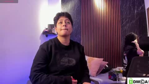 pretty_honey22 online show from May 31, 2026, 7:59 pm