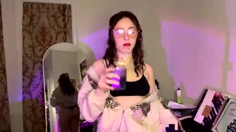 Sophie  online show from January 13, 2025, 2:28 am