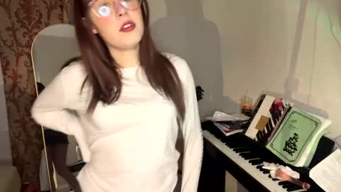 Sophie  online show from January 14, 2025, 3:32 am