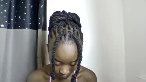pretty luv1 online show from June 3, 2026, 9:34 am