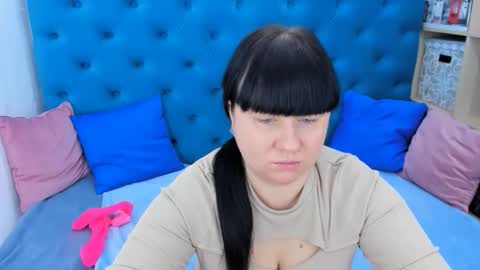 pretty_malika online show from December 2, 2025, 4:18 am